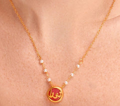 RED CIRCLE SEASHELL NECKLACE
