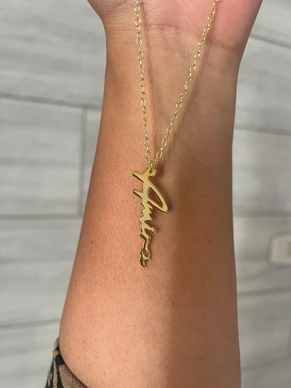 ENGLISH NAME NECKLACE