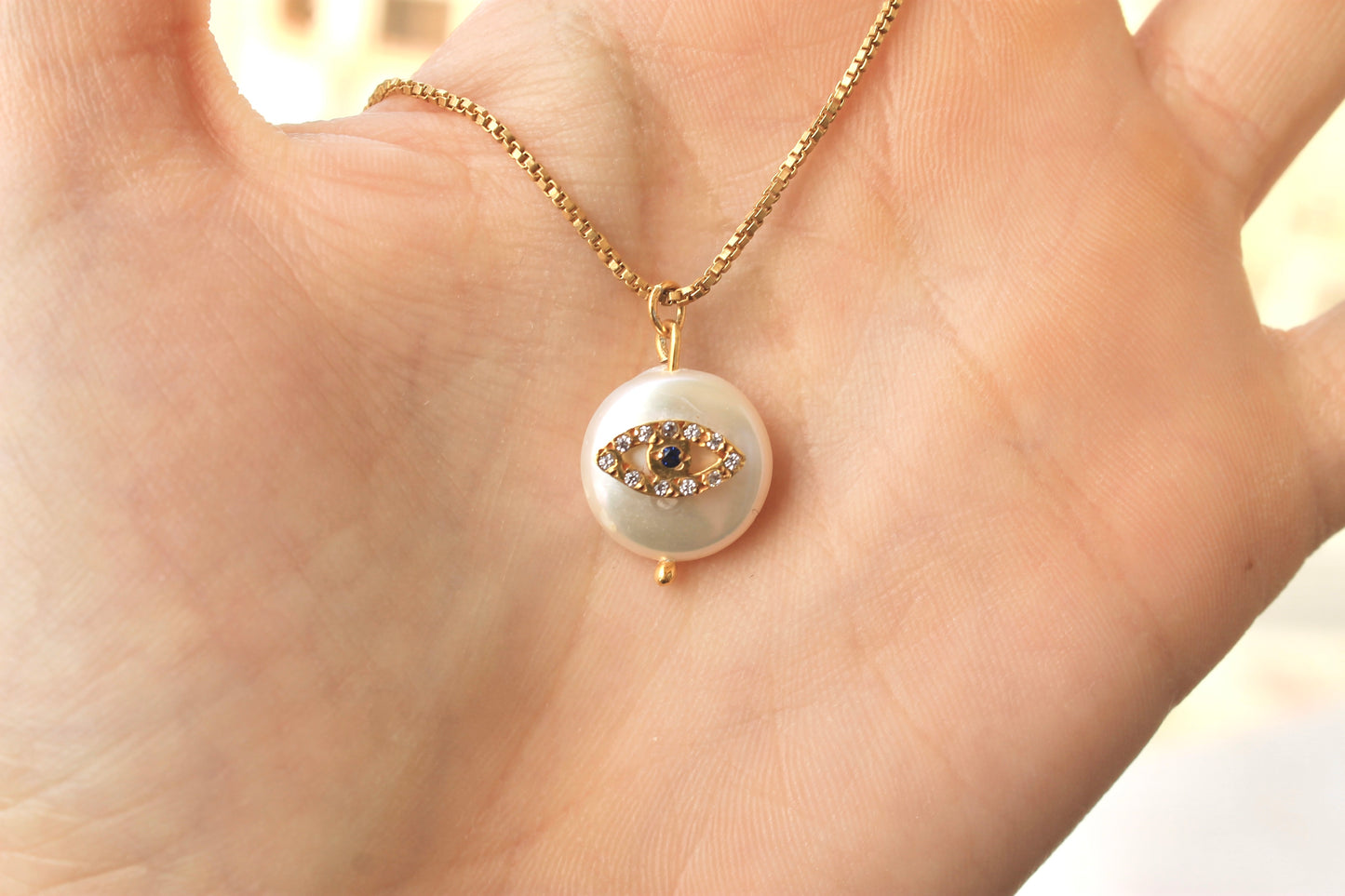 EVIL EYE SEASHELL NECKLACE