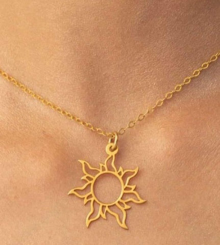 STAR NECKLACE