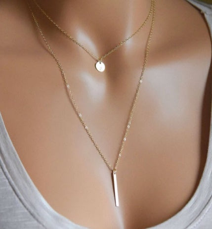 SMALL CIRCLE NECKLACE WITH BAR