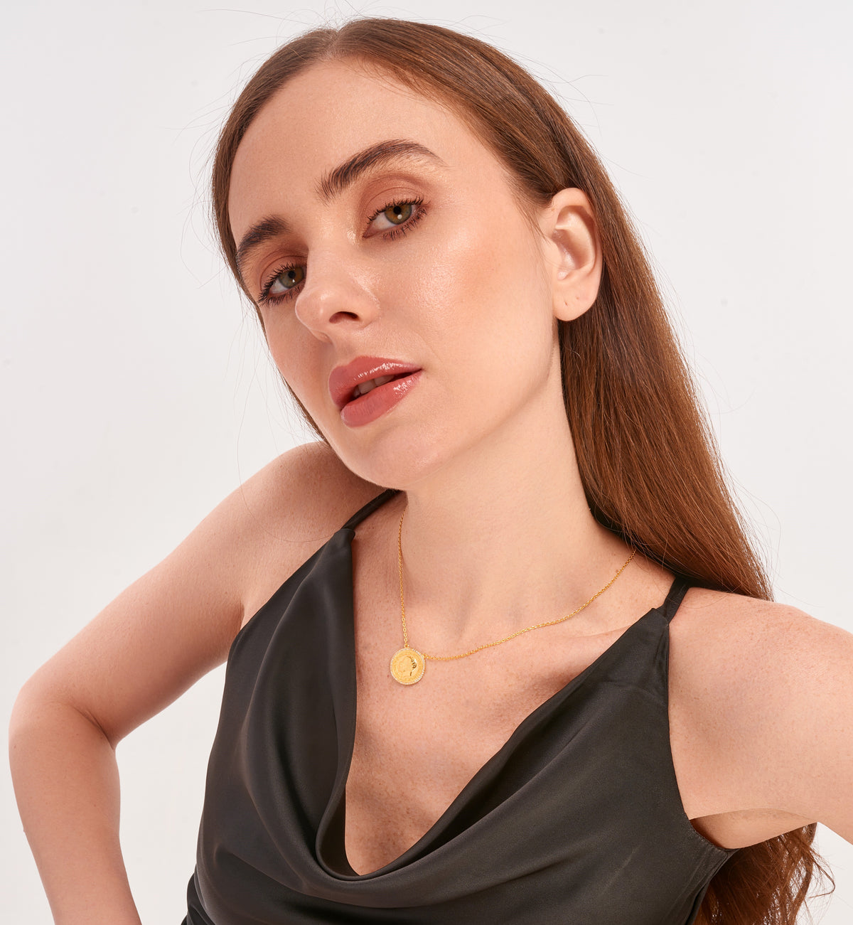 GOLDEN COIN NECKLACE