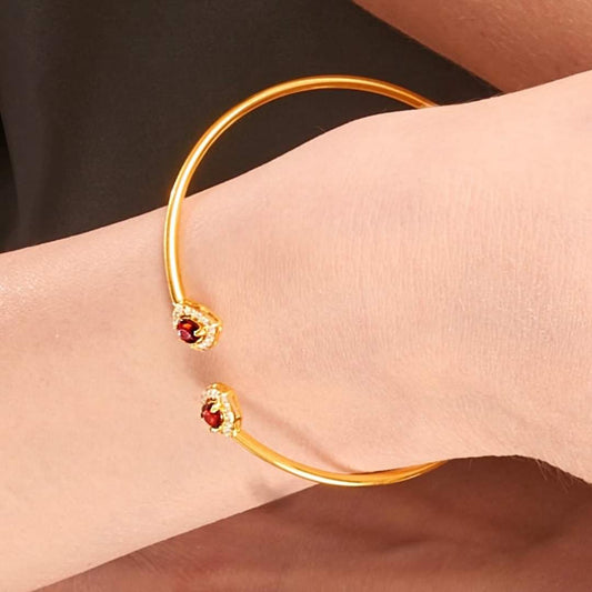 RED HEART STONE BRACELET WITH ZIRCON