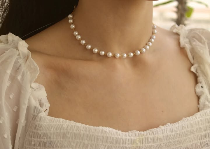 Natural pearl necklace